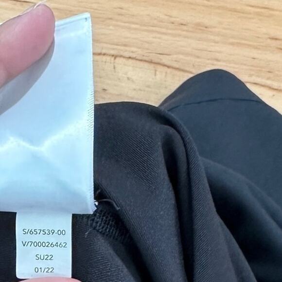 Athleta Fairway High Rise Golf 16 Skort Black Tennis Athletic Athleisure size XL - Picture 6 of 6